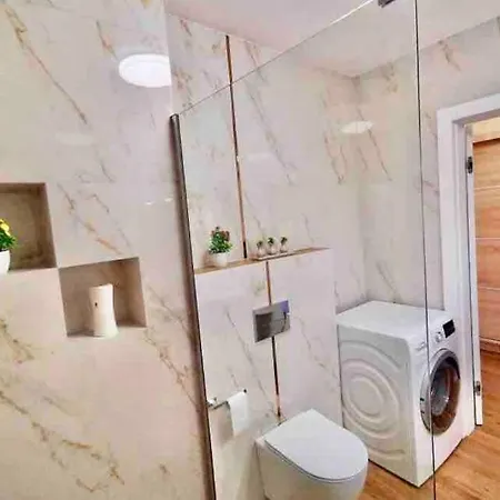 Nowy 2 Pokojowy Apartament W Samym Centrum Kartuz, 100m Do Rynku Appartement